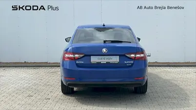 Škoda Superb 